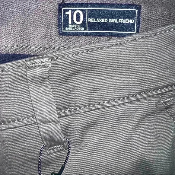 Gray Khaki Relaxed  Girlfriend cut size 10 pants New - Picture 4 of 11
